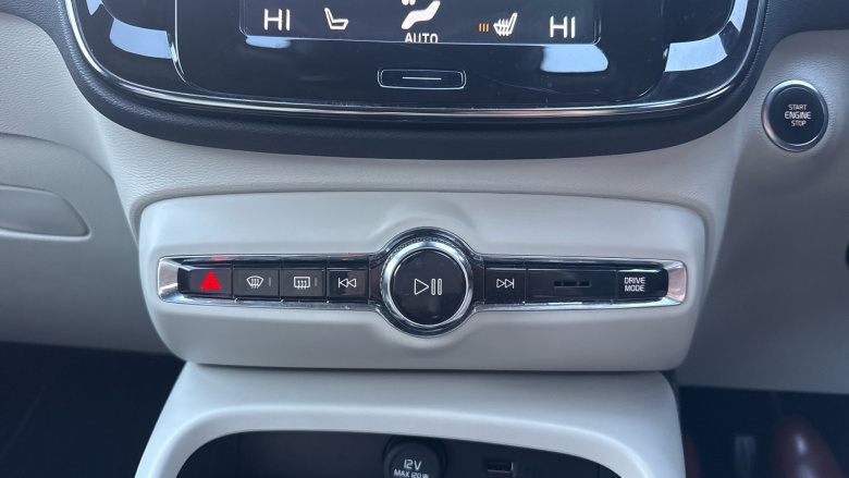 Volvo Xc40 1.5 T3 [163] Inscription Pro 5dr Geartronic Petrol Estate